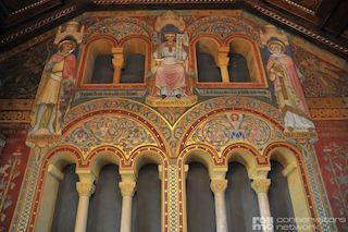 Historical fresco, mural and architecture coloredness