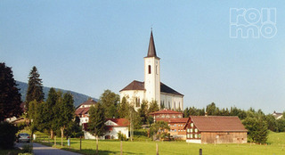 Kirche im Ort