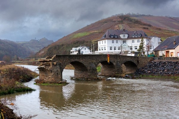 Rech, St. Johann von Nepomuk-Brücke, Foto: Roland Rossner DSD