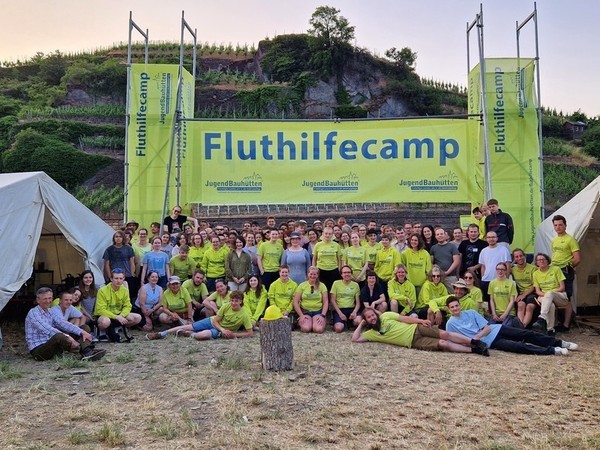 Fluthilfecamp der Jugendbauhütten der Deutschen Stiftung Denkmalschutz (Foto: B. Wendling)