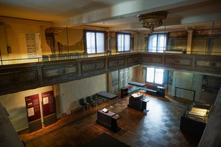 Alte Synagoge, 1. Stock, Festsaal (Ausstellung), Galeriegeschoss